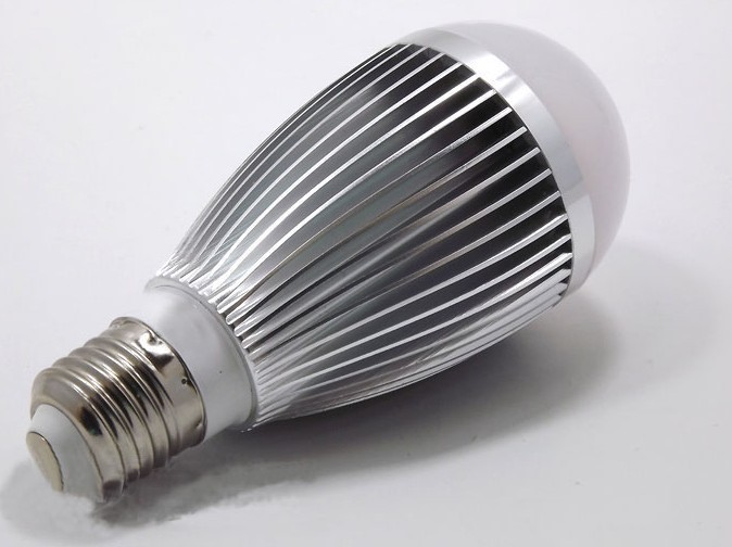 【厂家直销】E27 LED节能灯、LED大功率球泡、7W LED台灯专用灯
