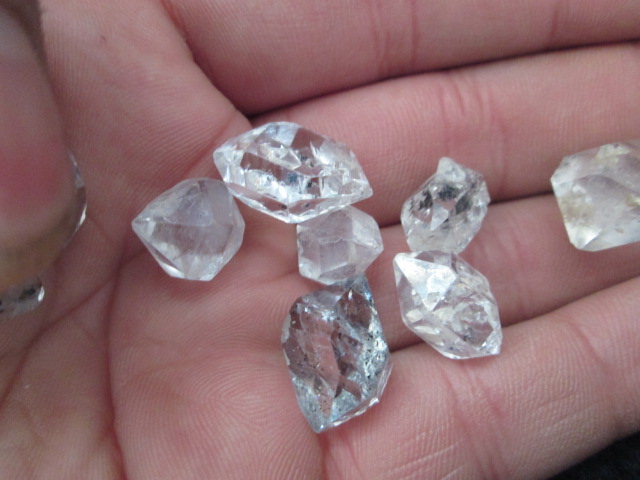 赫爾基摩钻石水晶 闪灵钻天然白水晶双尖原石颗粒 水晶茶养生