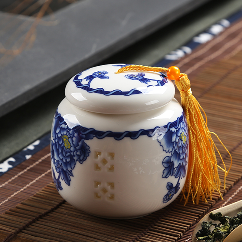青花瓷小号茶叶罐陶瓷醒茶罐玲珑茶具 密封储物罐子 便携红茶罐