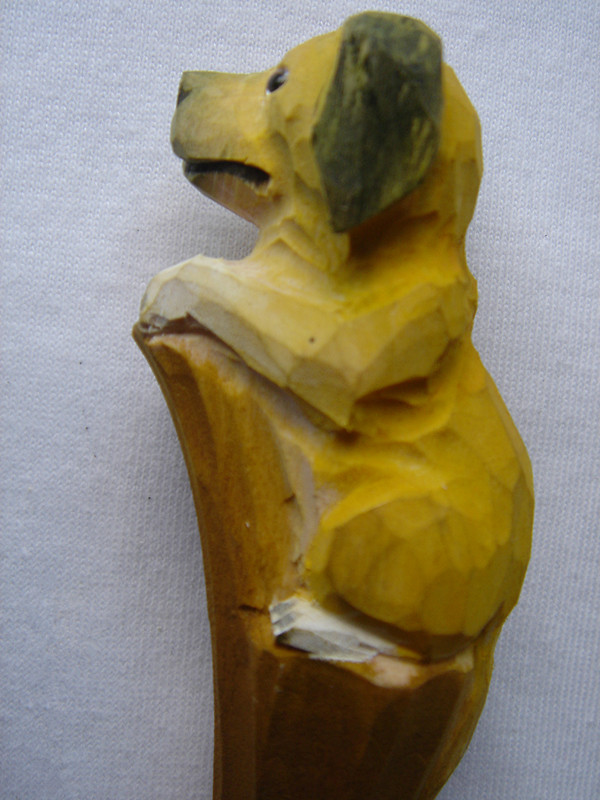 狗狗木雕圆珠笔、手工雕刻的笔、创意礼品