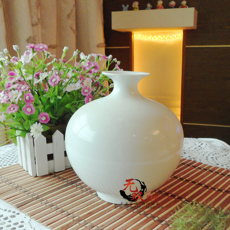 景德镇陶瓷器台面花瓶 白胎瓷纯白色球形客厅 时尚现代家居花插