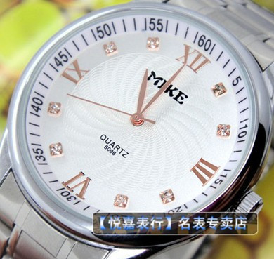 米可商务情侣罗马刻手表/三针水钻螺旋表盘钢带表时装表