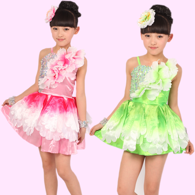 新款六一儿童演出服装女童纱裙幼儿舞蹈表演服茉莉花瓣裙公主礼服