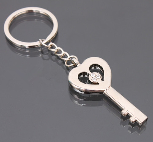 创意钥匙模型钥匙扣 带钻精美小挂饰 女士钥匙链镶钻汽车钥匙圈