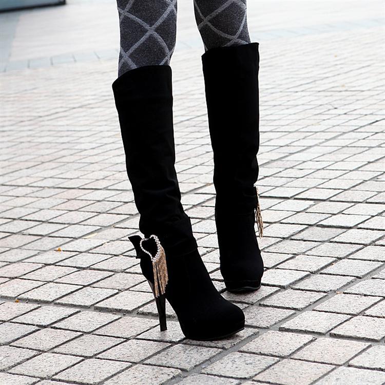 时尚流苏高筒靴高跟女士长筒靴2013新品冬款黑色雪地靴显瘦真皮靴