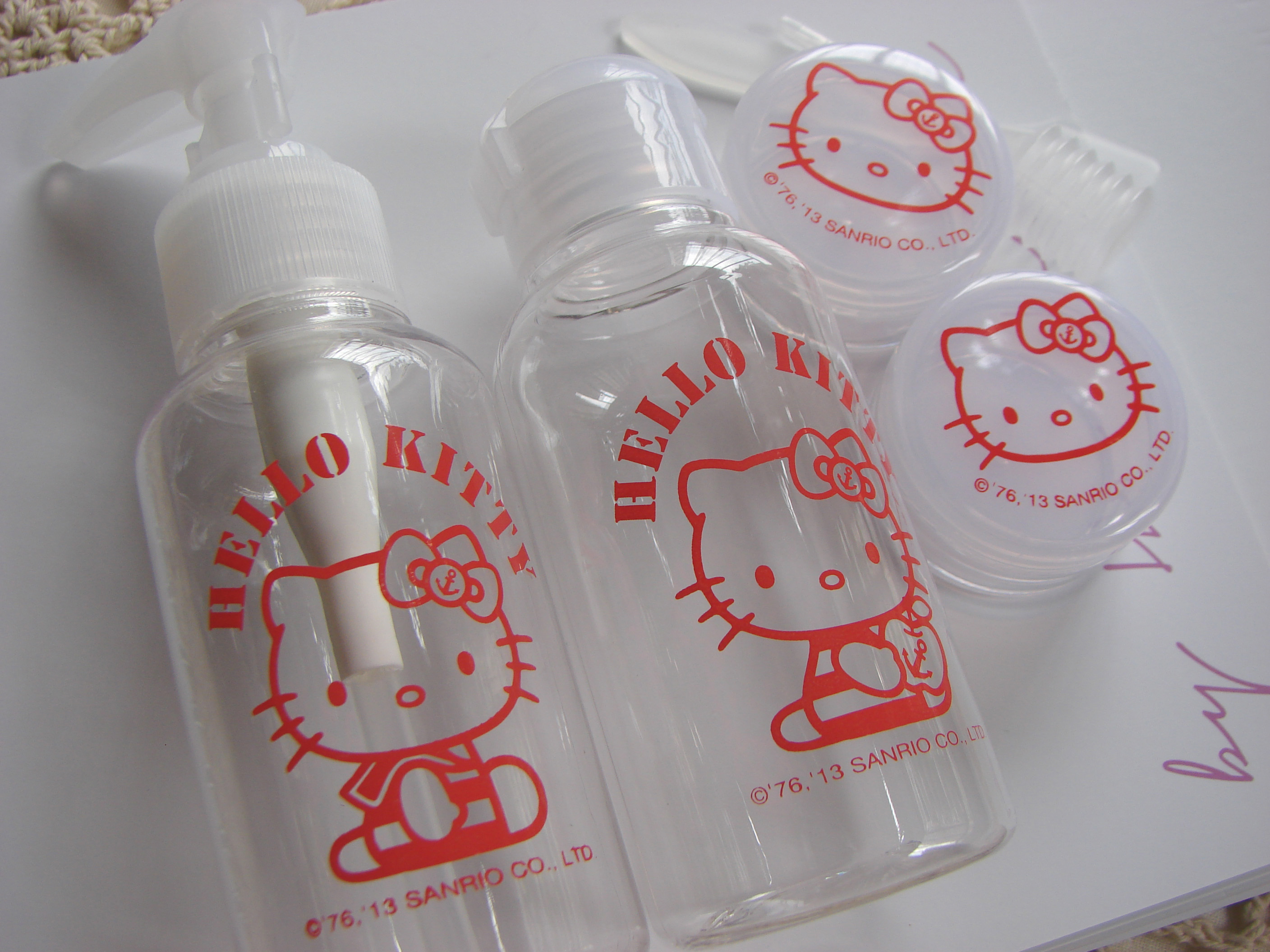 Kitty卡通海军风旅行便携空瓶套装 乳液瓶压瓶面霜罐化妆品分装瓶