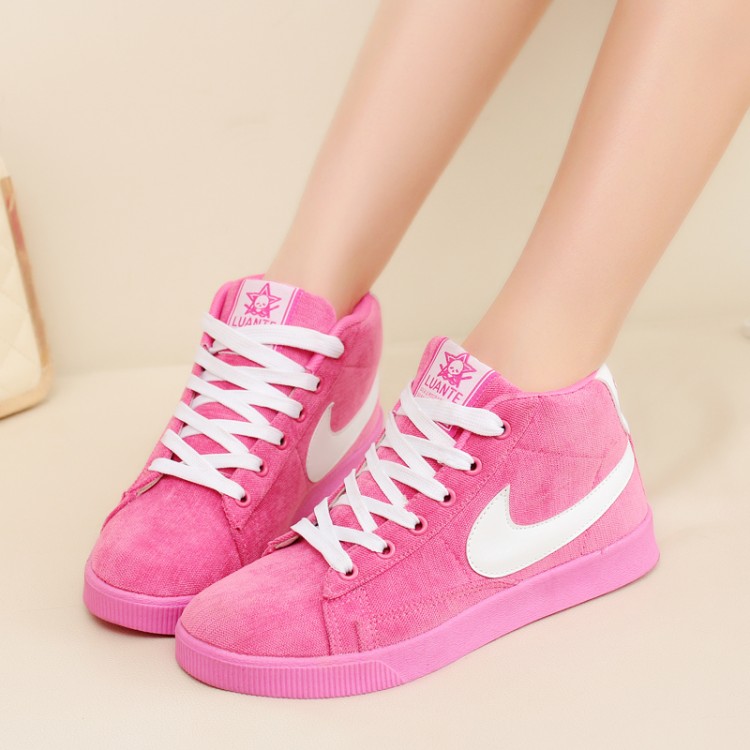 甜美粉色时尚运动鞋高校中学生韩版平底运动鞋女13-22岁跑步鞋