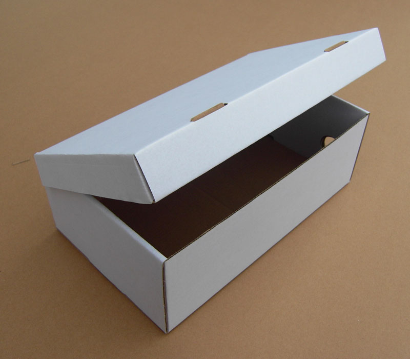 白色翻盖鞋盒，靴子盒，『大中小』三款，定做飞机盒，纸箱，纸盒