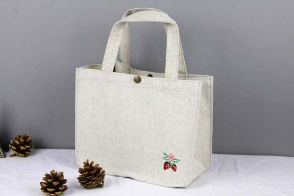 zakka 棉麻布艺 环保饭盒袋便当袋防水清新小拎包 草莓手提袋
