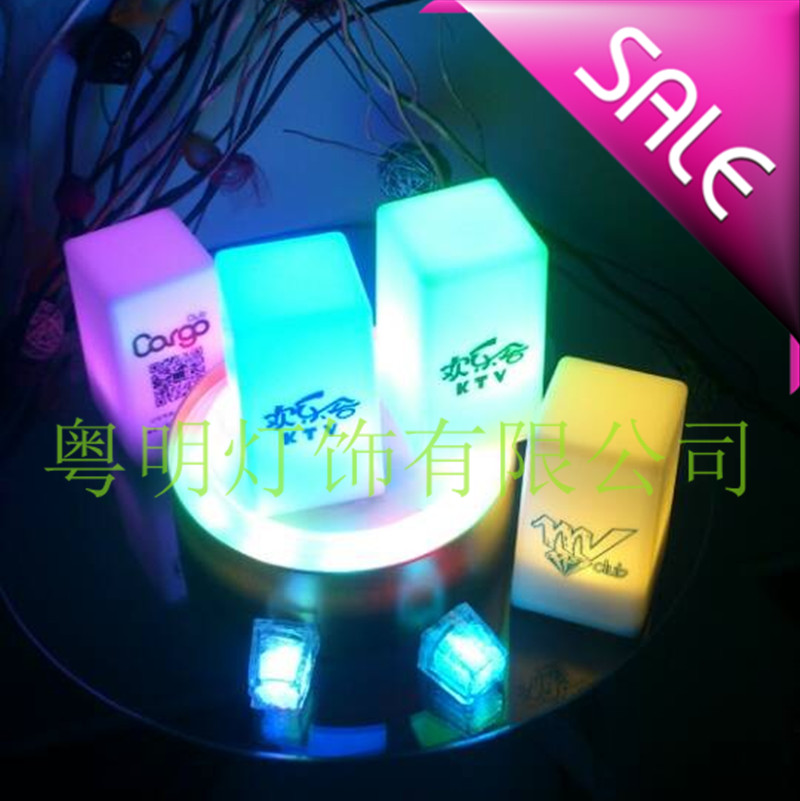新款LED充电酒吧台灯  西餐厅创意PC防摔方形装饰发光烛台小夜灯