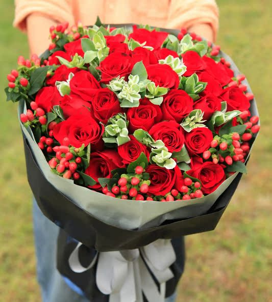 情人节鲜花红玫瑰西安鲜花速递鲜花生日鲜花高档鲜花私家定制