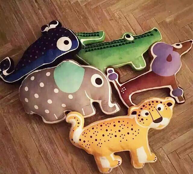 原装正品儿童收纳系列动物造型抱枕靠垫 卡通造型抱枕 儿童房装饰
