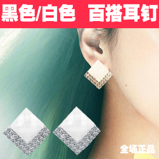 E676韩国进口黑白百搭菱形方形钻水晶时尚耳环复古耳钉韩可爱耳饰