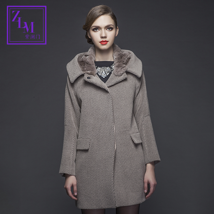 紫澜门大衣 2015年冬季新款 兔毛领连帽暗扣中长款羊毛外套13421