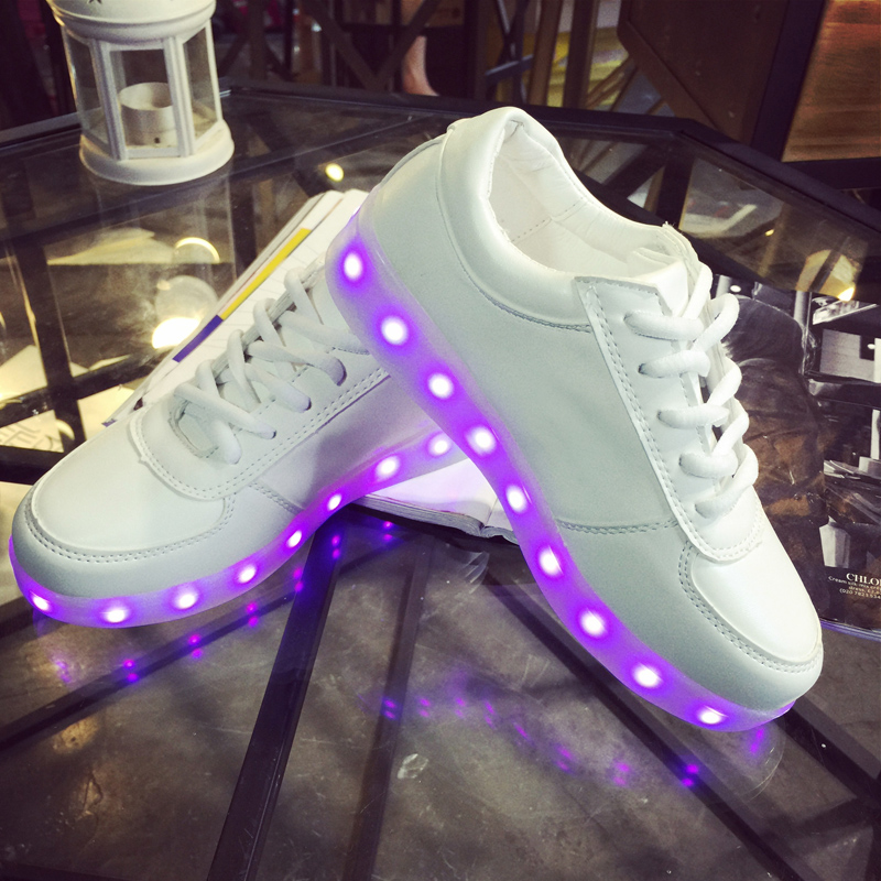 情侣灯鞋USB充电LED七彩发光鞋鬼舞步跳舞鞋男女板鞋荧光夜光鞋
