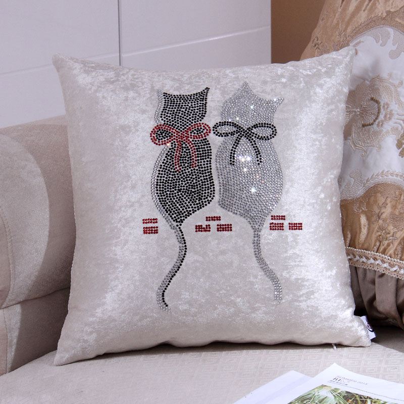 hello kitty情侣抱枕沙发靠背枕头床头软包 个性靠枕创意沙发靠垫