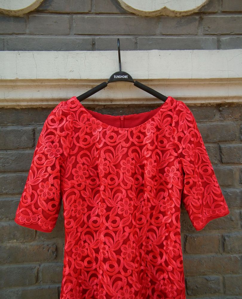 进口欧根纱刺绣蕾丝七分袖大红连衣裙（可作新娘装）订制