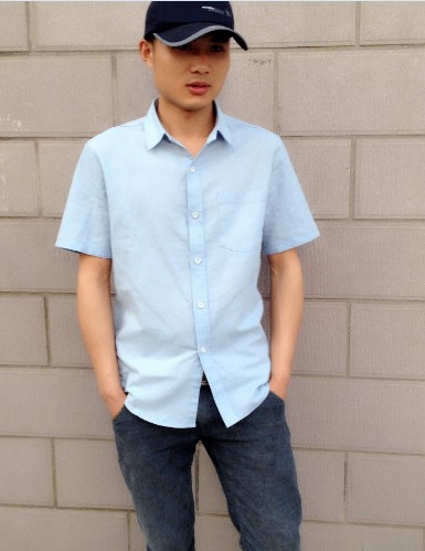 夏季男休闲亚麻白衬衫男修身大码纯色五分短袖棉麻料浅蓝衬衣薄款