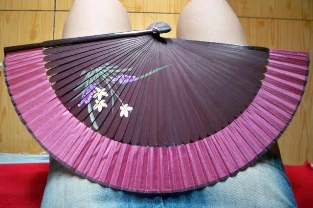 2015新款中国风扇子 女式真丝绢扇 古风日式折扇 手绘工艺竹扇