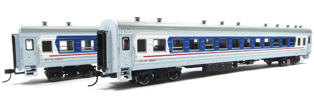 百万城火车模型 新版22型硬座YZ22车厢（广铁肇段）两件套