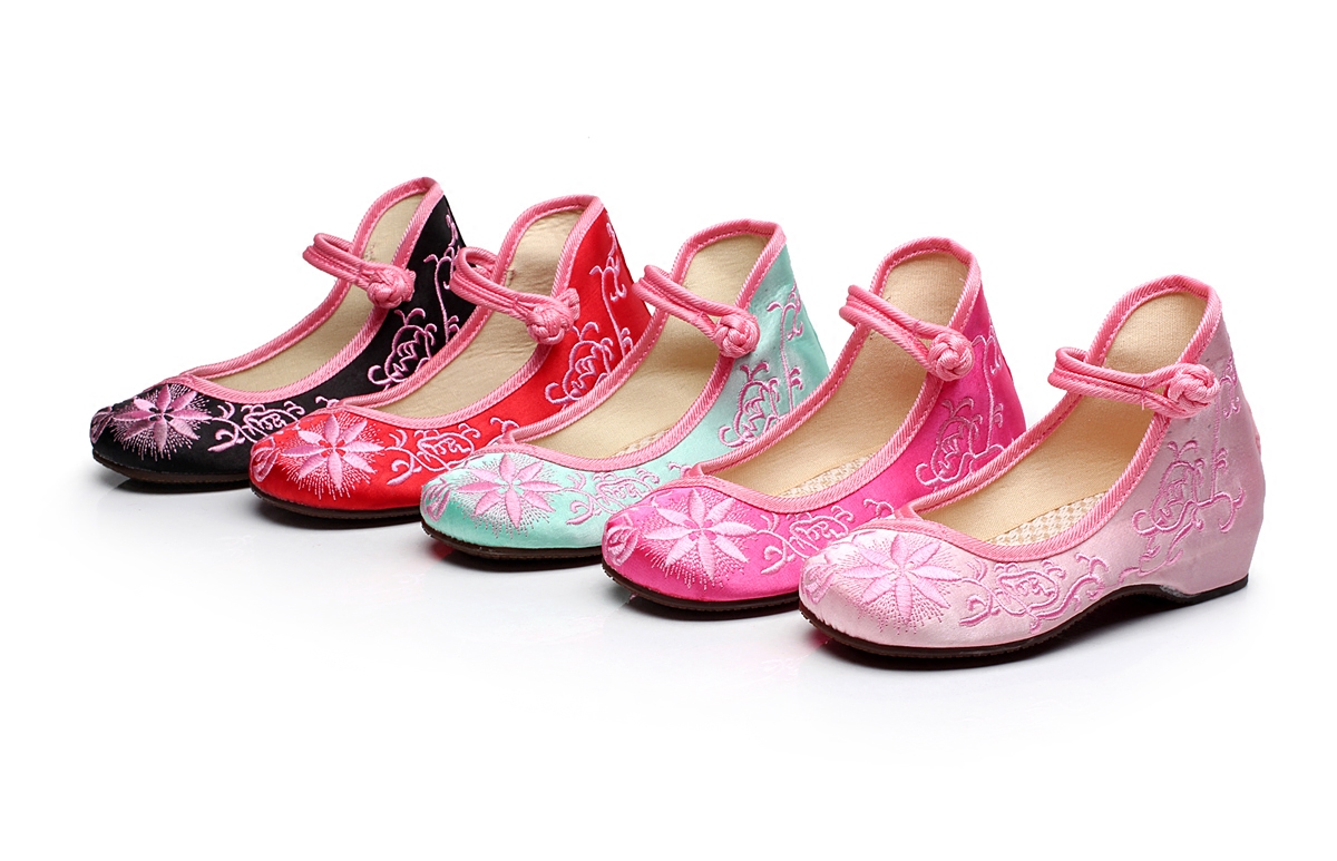 2016新款老北京儿童手工布鞋民族风绣花鞋舞蹈鞋公主鞋牛筋底包邮
