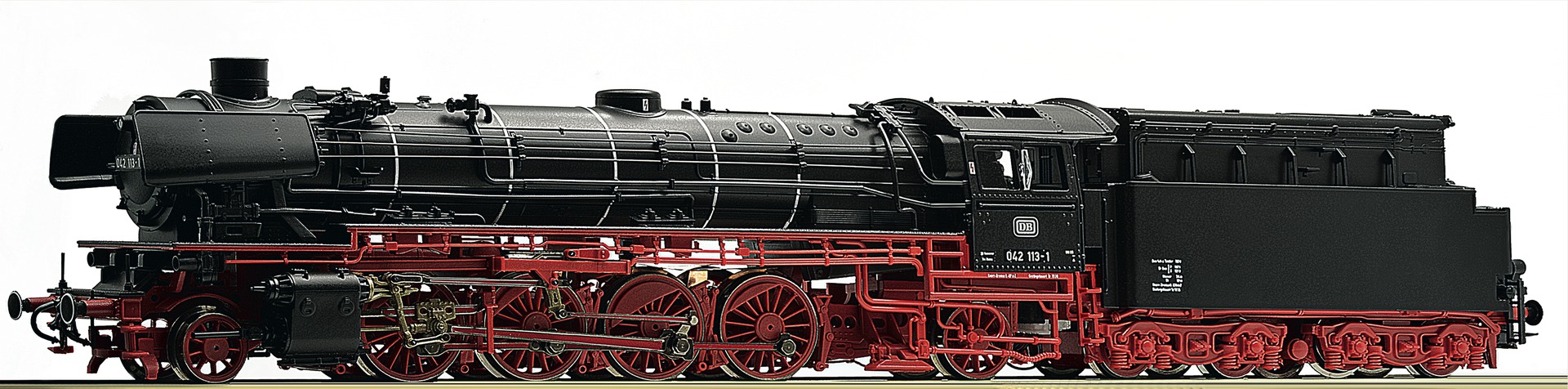 ROCO火车模型 042 of the DB蒸汽机车#62153