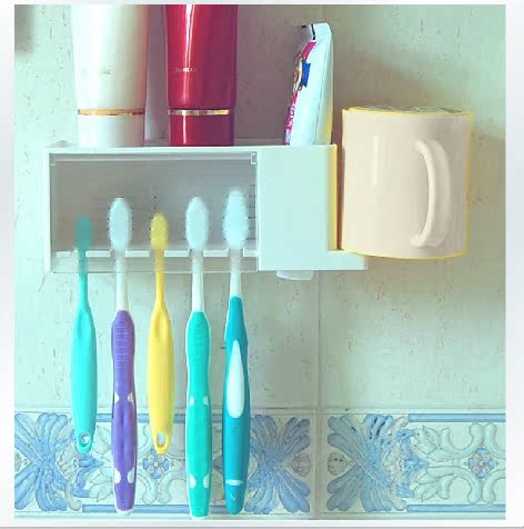 日本钱淘淘粘胶式牙刷架 可拆装牙膏架 带水杯插 浴室多用置物架