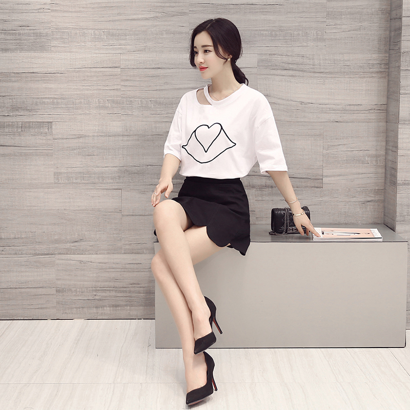 2016新款韩版夏季简约女生修身个性绣花宽松短袖T恤上衣