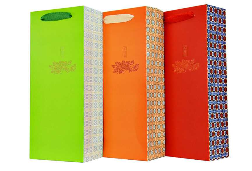 茶时尚礼盒纸简易盒通用半斤小泡装茶叶盒系绳挂坠特种纸茶包装