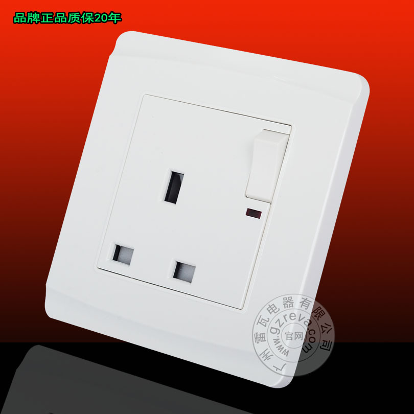 英式13A方角插带指示灯墙壁电源开关插座86型白色英标面板香港插