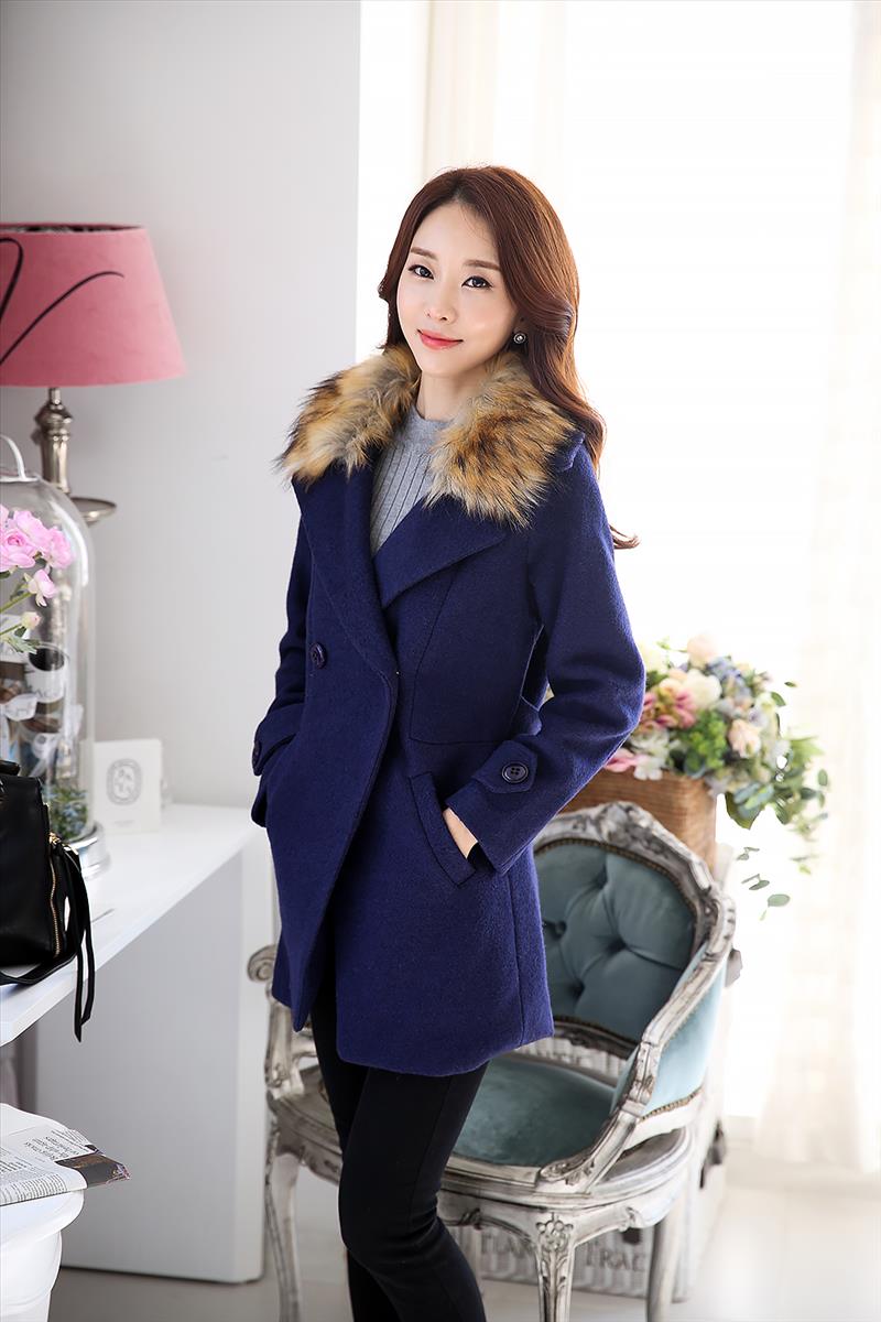 韩版收腰好身材羊毛呢外套女版中长款双排扣纯色加厚貉子毛领大衣