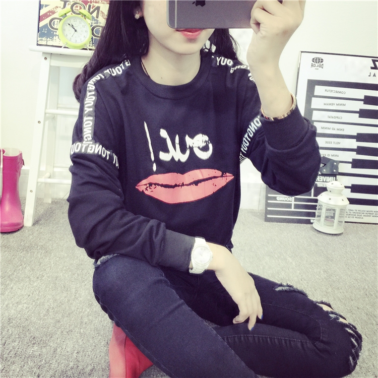 2015秋季新款个性嘴唇印花套头卫衣 宽松插肩袖文字图案韩版卫衣