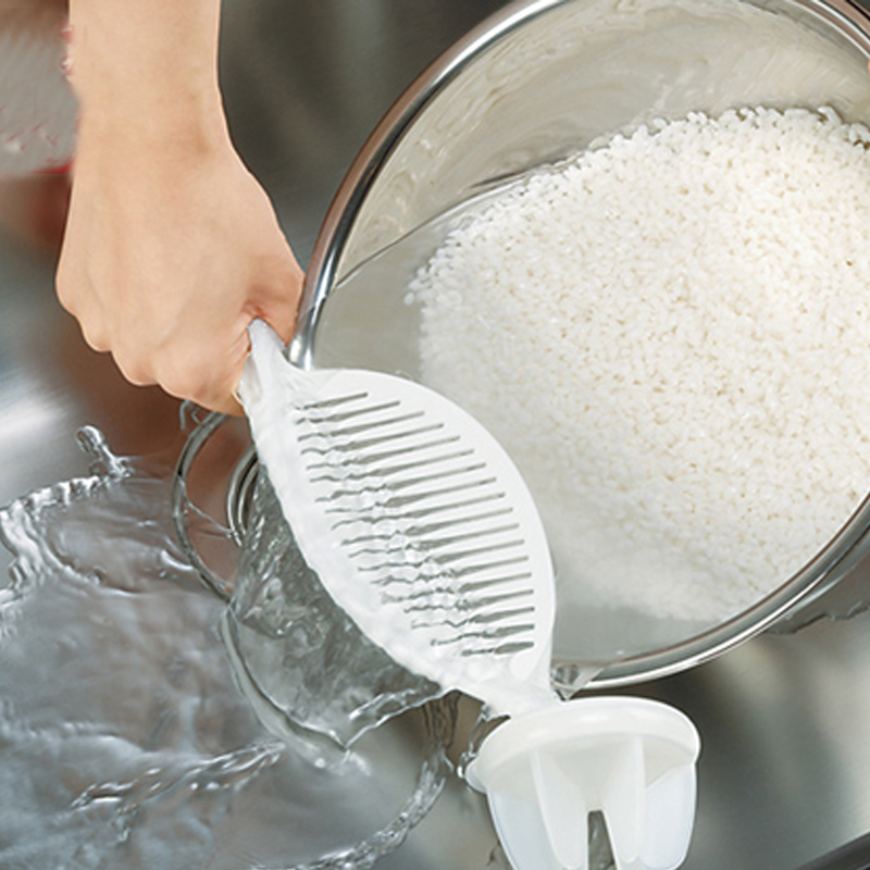日本进口inomata 洗米搅拌器多功能淘米勺淘米棒沥水设计护手设计