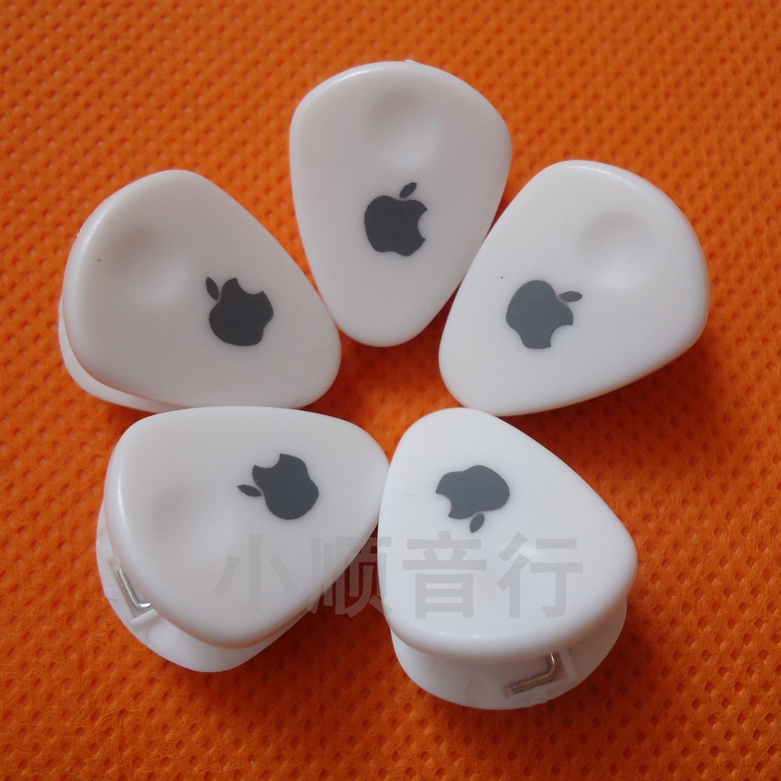 苹果ipod iphone 耳机线夹子 领口小夹子 音乐耳机防震夹子