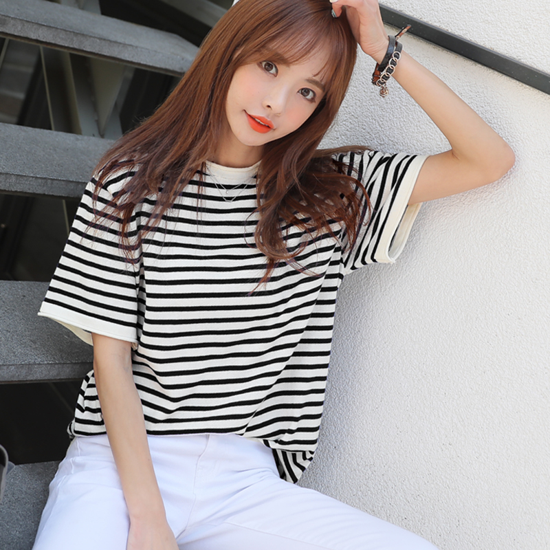 夏季韩版女装黑白条纹t恤女短袖宽松学生半袖休闲上衣纯棉体恤衫