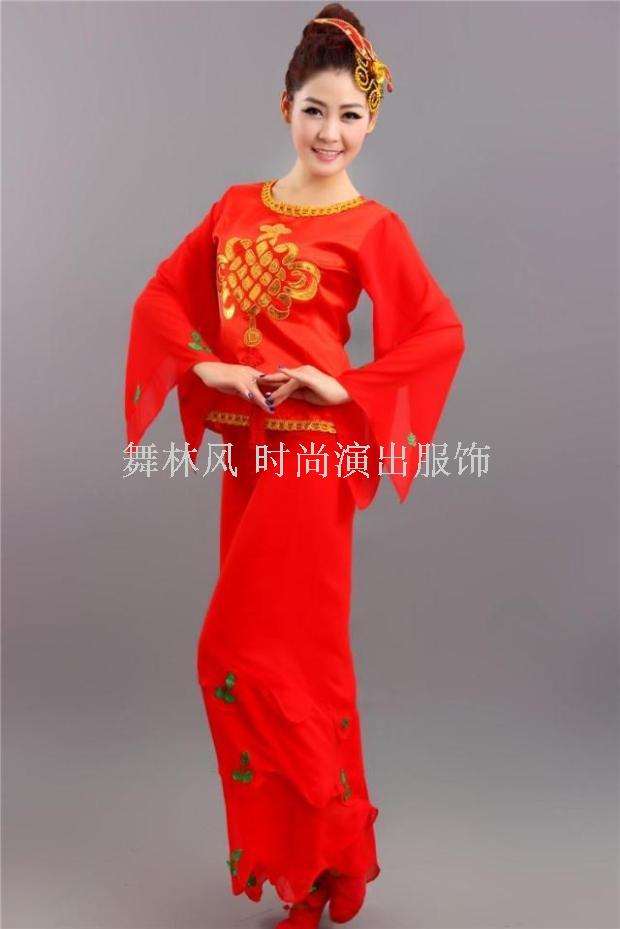 2015新款秧歌服装女民族舞蹈东北腰鼓扇子舞服修身演出表演服服装