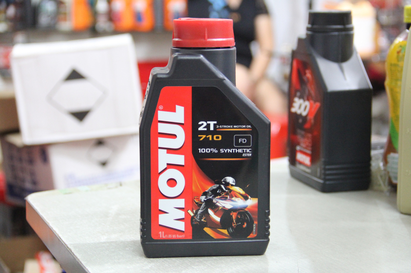 踏板摩托车机油摩特MOTUL全合成2T两冲程710脂类全合成润滑油进口