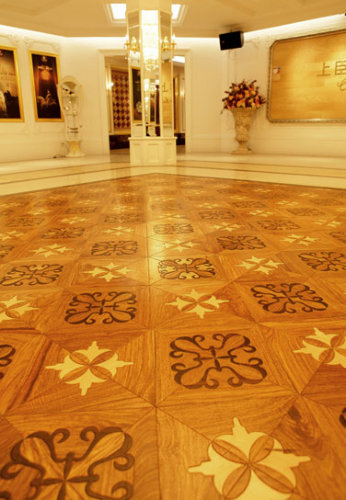 花梨帝宫，高档法式艺术拼花地板，上臣十大品牌地板