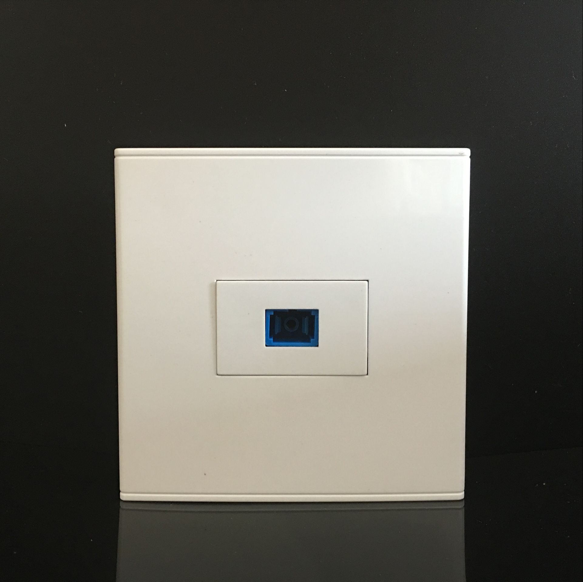 86型一位SC光纤网络插座面板 单口光纤墙壁插座 光钎法兰盘插座