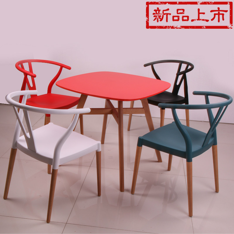 时尚餐椅家用简约洽谈宜家塑料椅子北欧极简主义设计师创意咖啡椅
