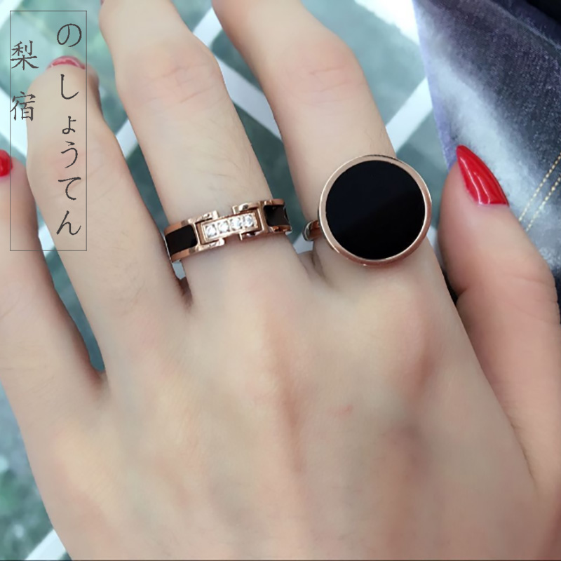 日韩国时尚微镶钻黑色百搭戒指女款钛钢镀玫瑰金食指环戒子首饰品