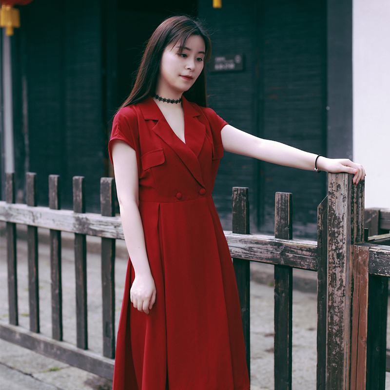 原创自制V领设计感复古红色正红大摆vintage高腰显瘦短袖连衣裙