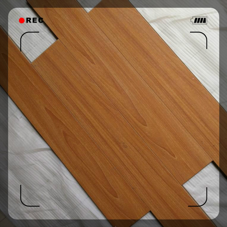 二手地板/木地板1.2厚浅黄色亚光面强化复合地板低价处理