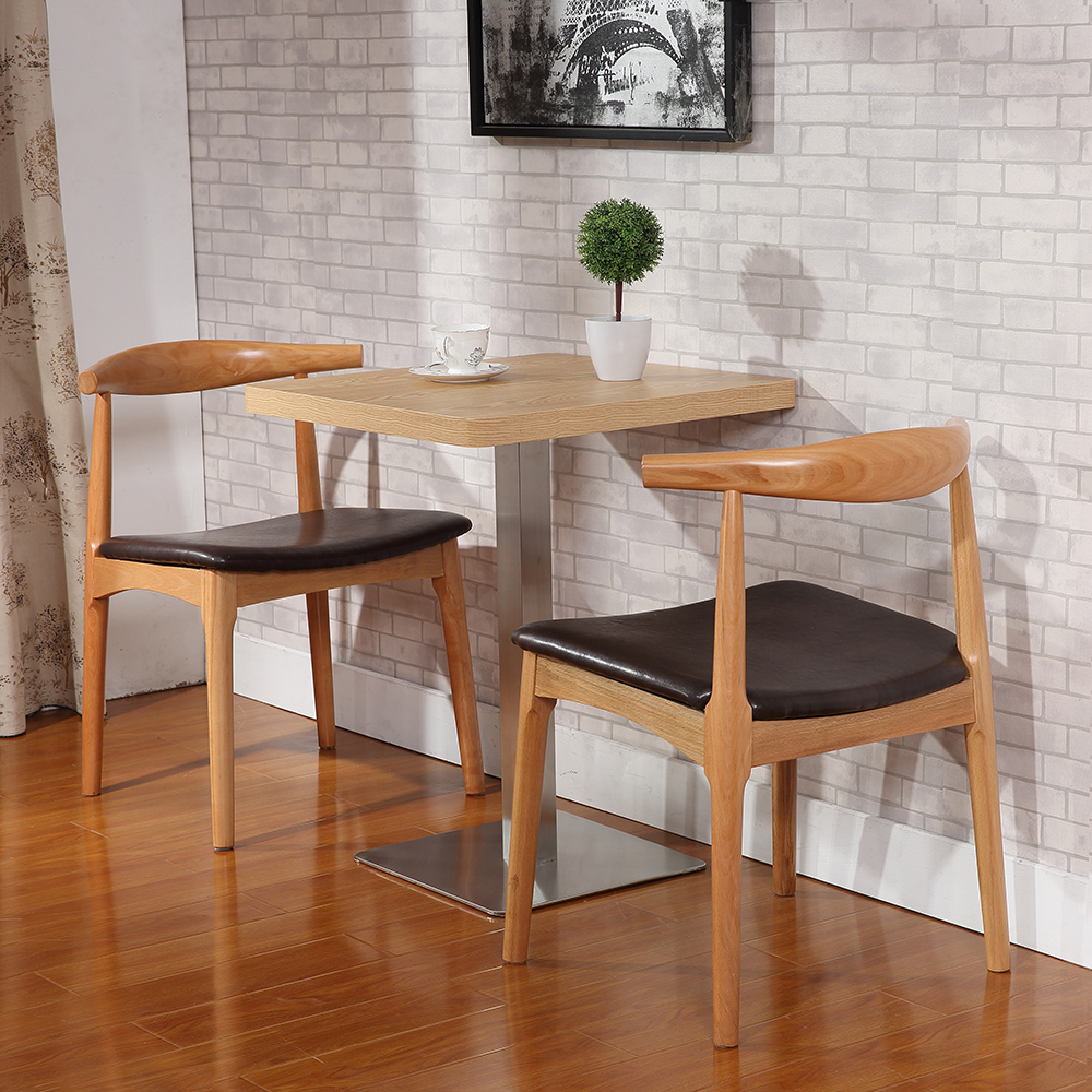 北欧实木餐厅桌椅组合简约现代咖啡厅奶茶店快餐桌椅组合牛角椅