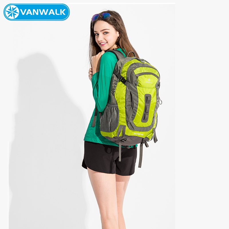 vanwalk出走 韩版运动户外登山包女书包中学生旅游背包双肩包男潮