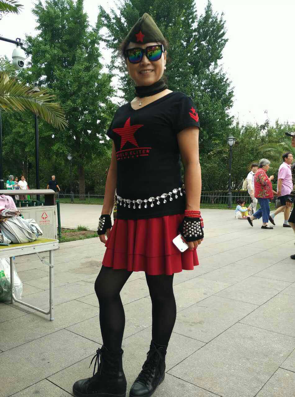 水兵舞服黑色枣红色短裙带安全裤广场舞服装