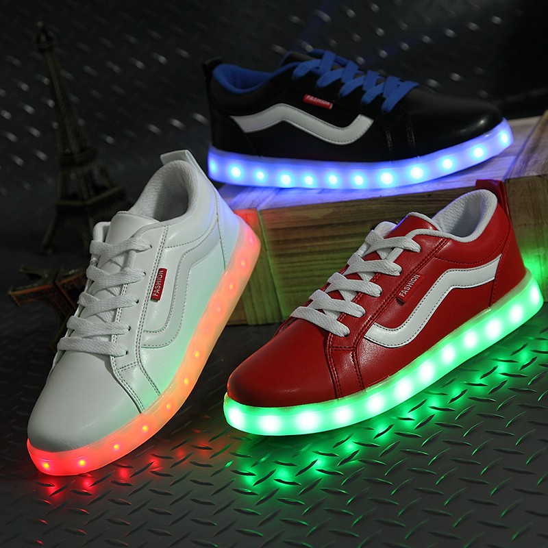 新品发光男鞋USB充电LED灯光鞋大码休闲鬼步舞鞋夜光荧光情侣板鞋