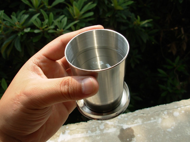 不锈钢伸缩水杯 便携式伸缩水杯口杯茶杯 小巧不占地方携带方便
