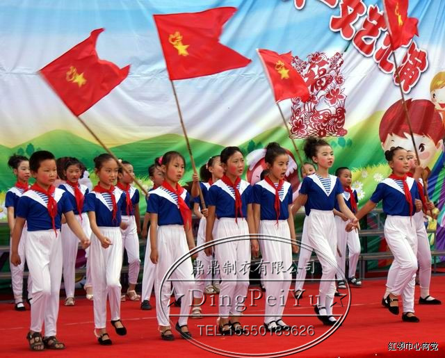 六一儿童学生少先队服红领巾大合唱表演服红旗飘飘男女红歌演出服