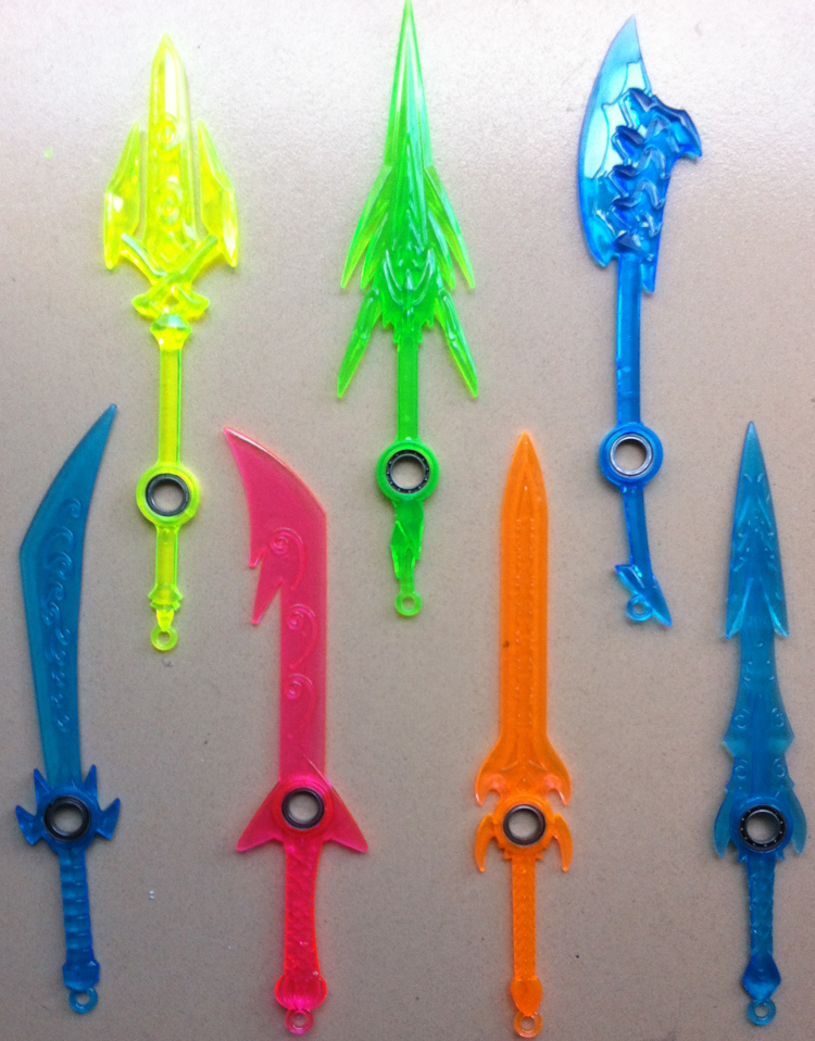【包邮】赛尔号水晶刀剑兵器 圣魔之战透明塑料刀剑兵器动漫玩具